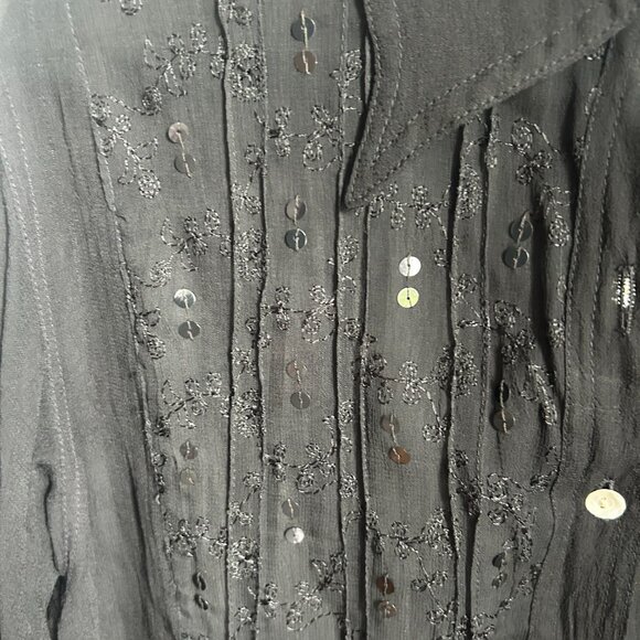 Black Linea Blouse - Picture 2 of 3